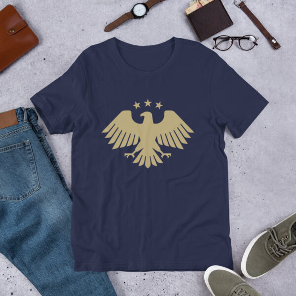 ⁦تيشيرت العٌقاب الذهبي - شعار كبير⁩ - الصورة ⁦2⁩